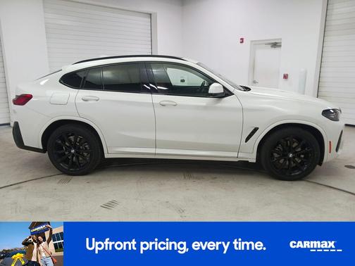 2024 BMW X4 XDrive30i