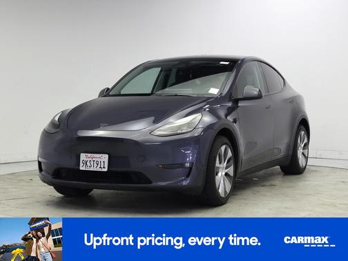 Gray 2024 Tesla Model Y Long Range