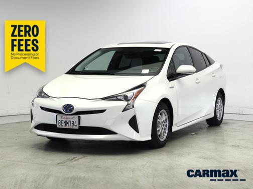 White 2018 Toyota Prius Four