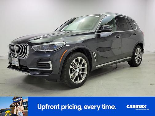 Black 2022 BMW X5 sDrive40i