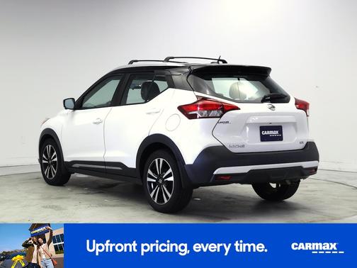 White 2019 Nissan Kicks SR