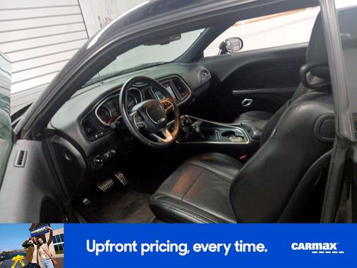 2017 Dodge Challenger SXT Plus