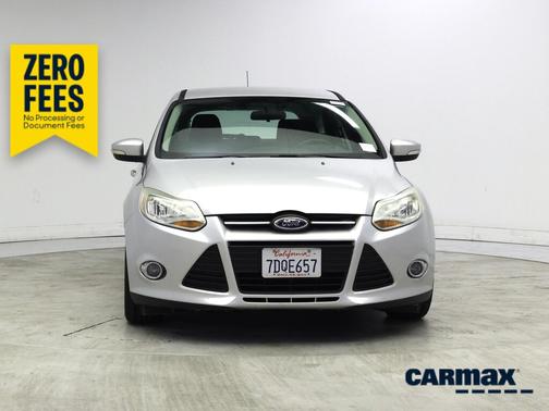 Silver 2014 Ford Focus SE