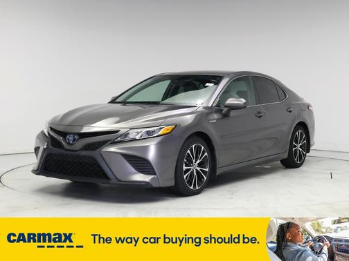 2020 Toyota Camry Hybrid SE