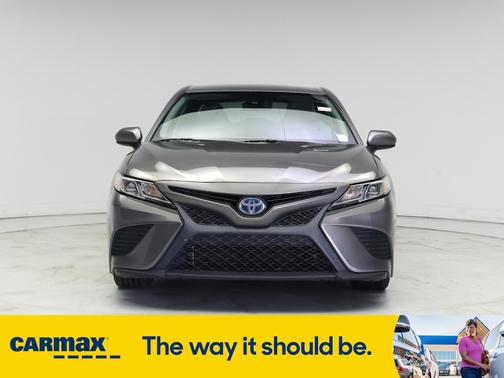 2020 Toyota Camry Hybrid SE