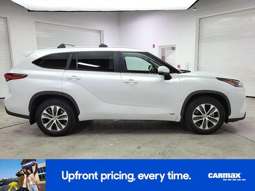 2023 Toyota Highlander Hybrid XLE