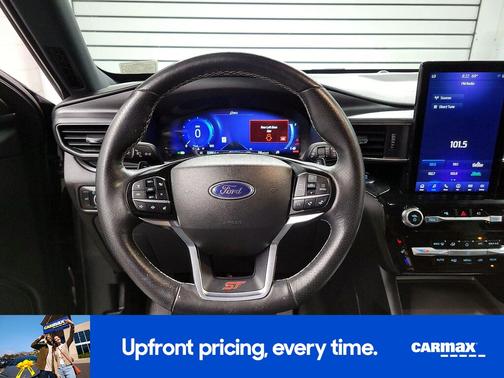 Black 2023 Ford Explorer ST