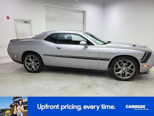 Silver 2016 Dodge Challenger SXT