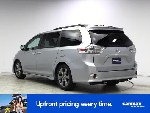 2019 Toyota Sienna SE