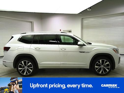 White 2025 Volkswagen Atlas SEL Premium R-Line