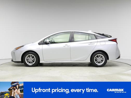 2021 Toyota Prius XLE