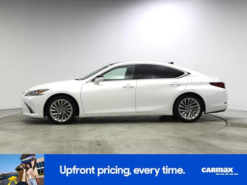 White 2019 Lexus ES 350 Luxury