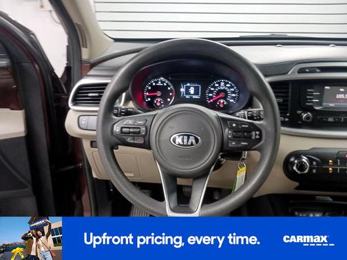 Burgundy 2017 Kia Sorento LX