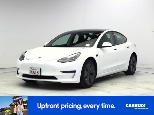 White 2022 Tesla Model 3