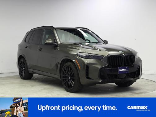 Green 2024 BMW X5 sDrive40i