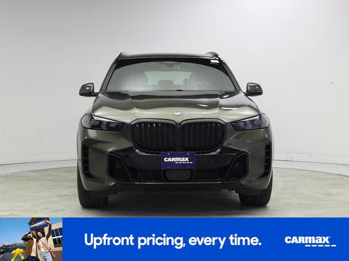 Green 2024 BMW X5 sDrive40i
