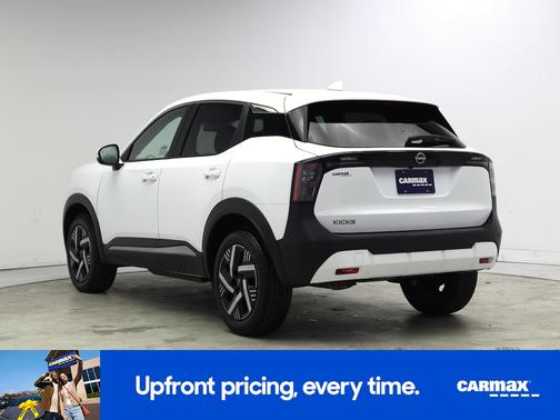 White 2025 Nissan Kicks SV