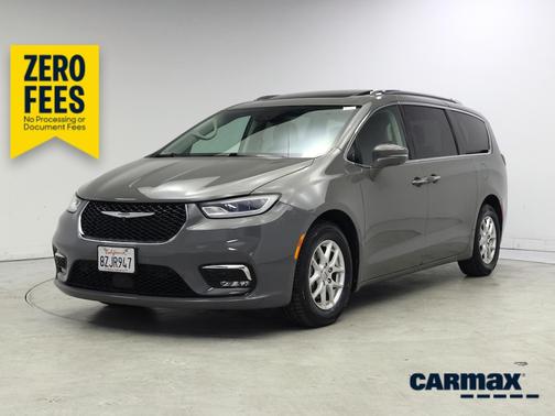 Gray 2021 Chrysler Pacifica Touring L