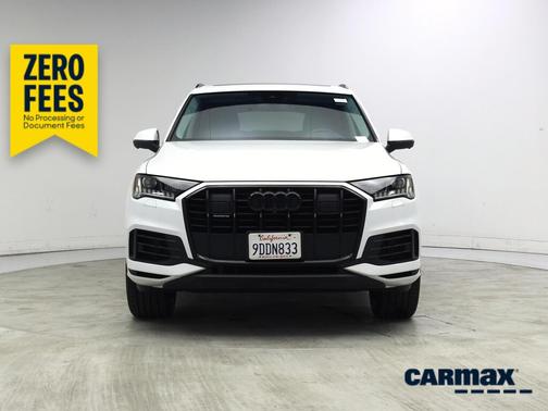 White 2023 Audi Q7 Premium Plus
