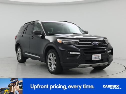 Black 2021 Ford Explorer XLT