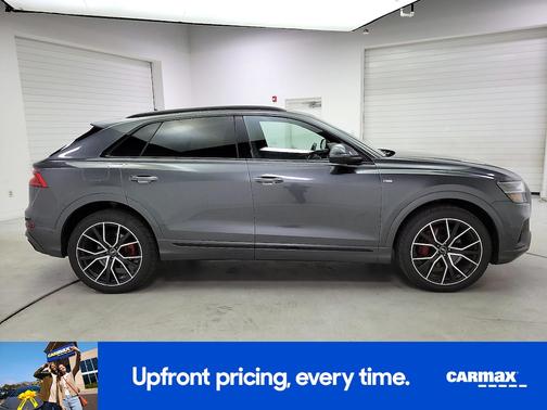 2021 Audi Q8 Premium Plus