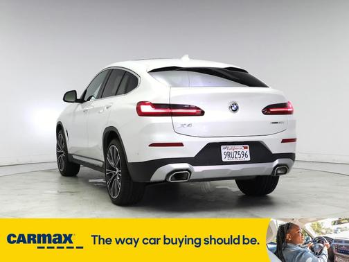 2025 BMW X4 XDrive30i