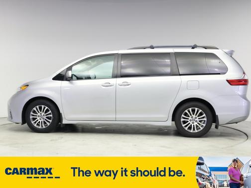 2019 Toyota Sienna XLE Premium