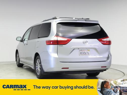 2019 Toyota Sienna XLE Premium