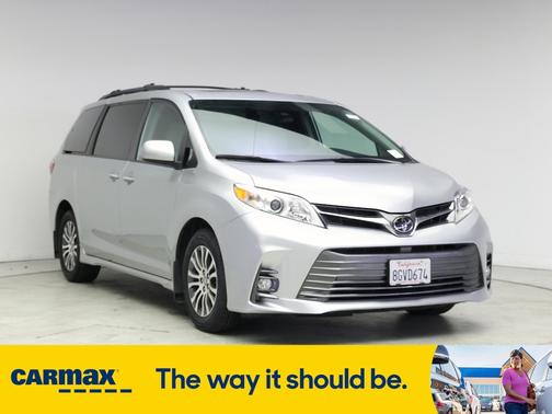 2019 Toyota Sienna XLE Premium
