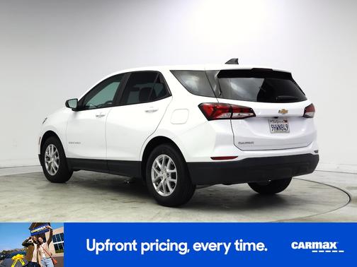 White 2023 Chevrolet Equinox LS