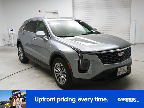 2025 Cadillac XT4 Premium Luxury