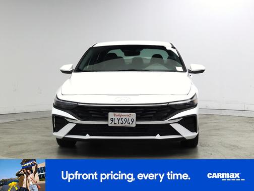 White 2024 Hyundai ELANTRA SEL