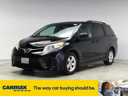 2018 Toyota Sienna LE