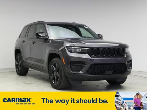2022 Jeep Grand Cherokee Altitude