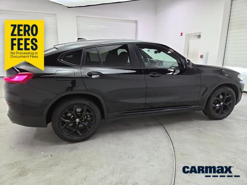 Black 2023 BMW X4 XDrive30i