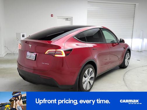 2024 Tesla Model Y Long Range