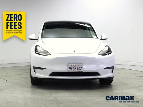White 2023 Tesla Model Y Long Range