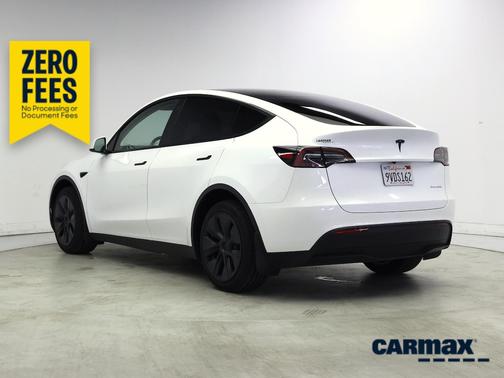 White 2023 Tesla Model Y Long Range
