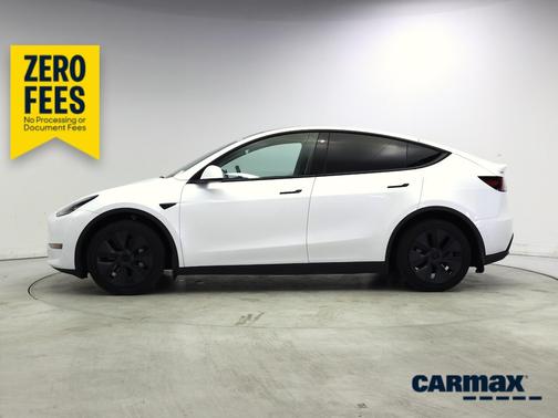 White 2023 Tesla Model Y Long Range