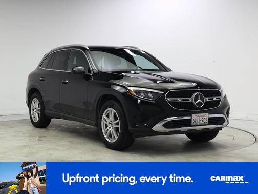 Black 2023 Mercedes-Benz GLC 300