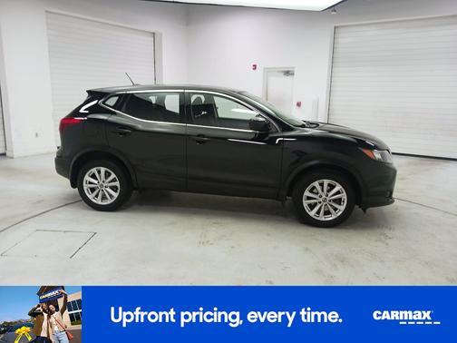 Black 2019 Nissan Rogue Sport SV