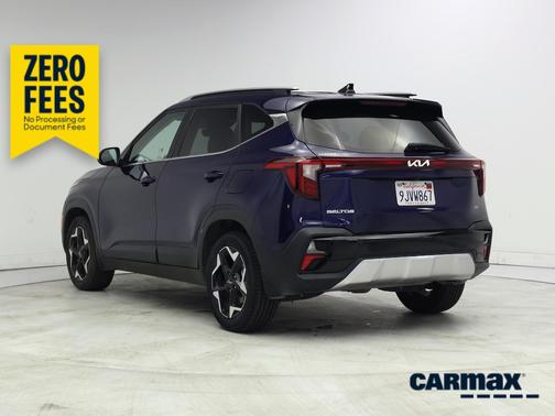 Blue 2024 Kia Seltos EX