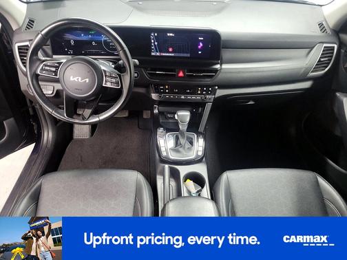 Blue 2024 Kia Seltos EX
