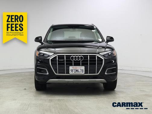 Black 2023 Audi Q5 Premium
