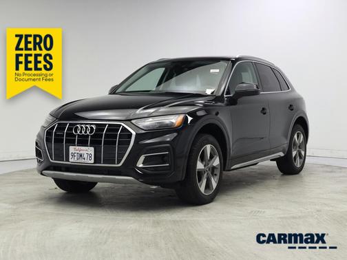 Black 2023 Audi Q5 Premium