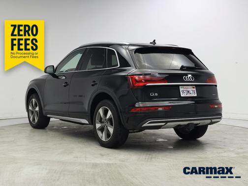 Black 2023 Audi Q5 Premium