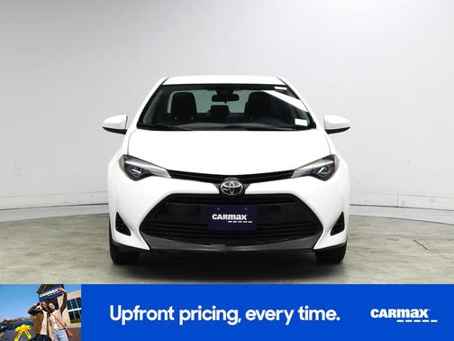 White 2018 Toyota Corolla SE