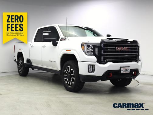 White 2023 GMC Sierra 2500 AT4