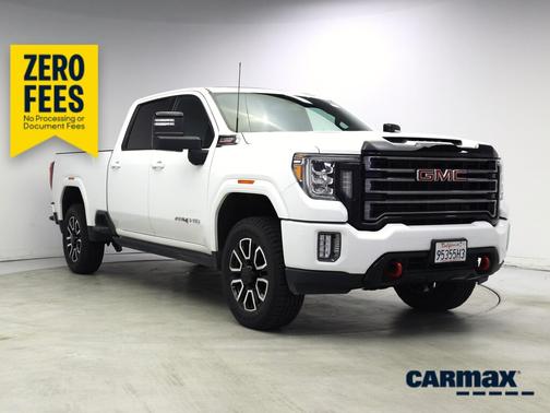 White 2023 GMC Sierra 2500 AT4
