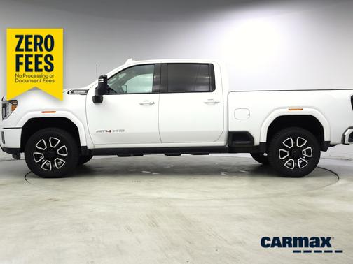 White 2023 GMC Sierra 2500 AT4